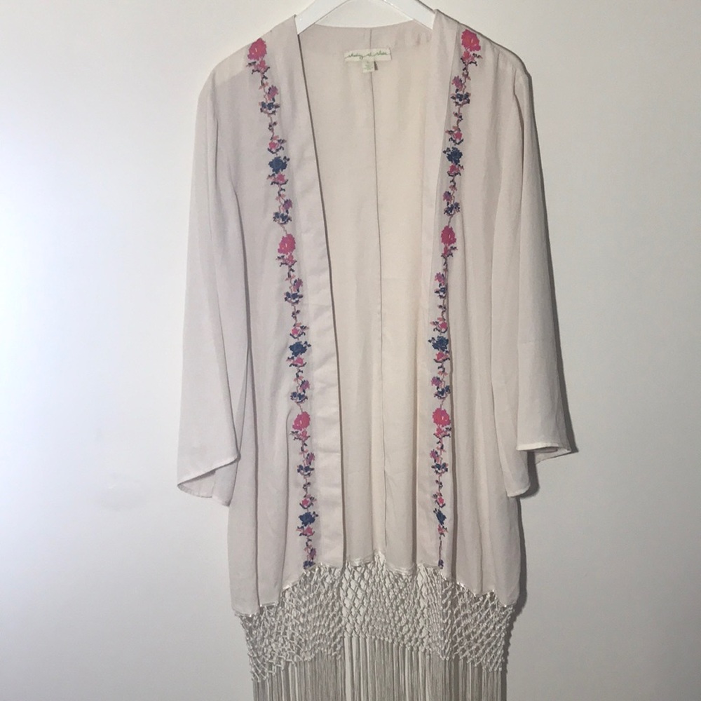 Woman’s Long Patterned Cardigan